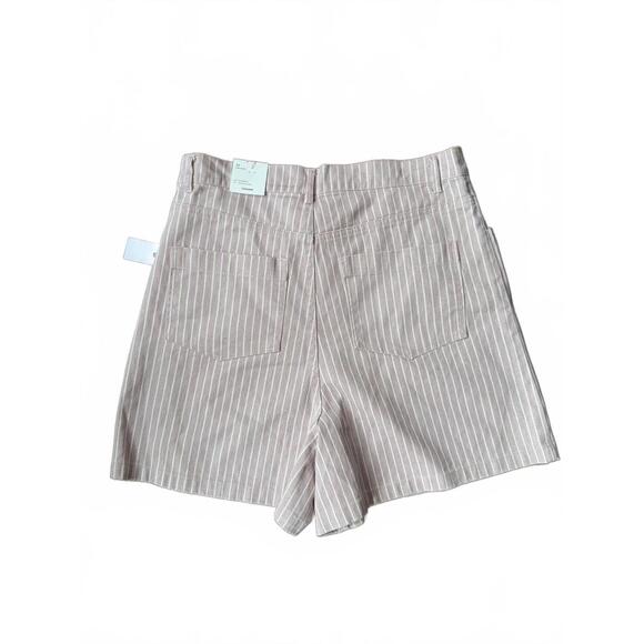 New Vigoss Women's High Rise Striped Casual Shorts, size 32 - Picture 2 of 4